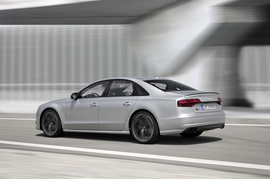  Audi S8 Plus (D4) 2015 года  (WW) (фото 31 из 47)